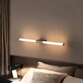 Applique minimal tubolare LED dimmerabile per camera da letto
