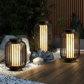 Lanterna esterna da giardino solare a LED nera in stile contemporaneo