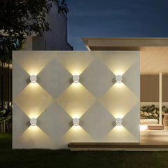 Applique a doppio fascio da esterno LED rotonda stile minimal per balcone