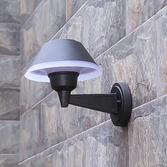 Applique LED da esterno contemporanea per portico nera con diffusore conico