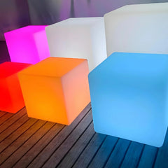Lampada da esterno a cubo LED RGB ricaricabile con telecomando per balconi