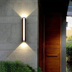 Applique doppio fascio da esterno LED dal design geometrico contemporaneo per portico