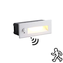 Segnapasso LED da incasso rettangolare per scale esterne con sensore di movimento