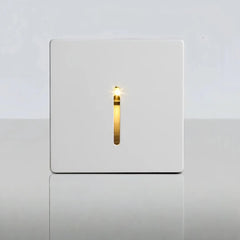 Segnapasso LED da incasso quadrato dal design minimalista con sensore di movimento per portico