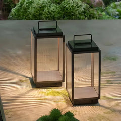 Lanterna da pavimento minimal a LED in vetro trasparente per terrazzo