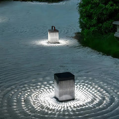 Lanterna da esterno solare LED portatile ricaricabile con effetto traforato per giardino