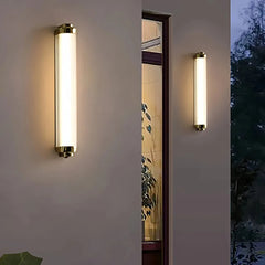 Applique moderna da esterno LED con diffusore in vetro tubolare