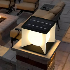 Lampada LED solare per pilastri da esterno con globo luminoso e design cubico moderno