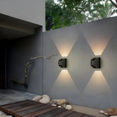 Applique da esterno LED bidirezionale nera dal design moderno