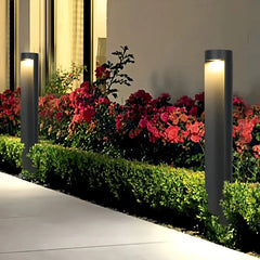 Paletto a LED da giardino nero dal design minimalista a colonna antiriflesso