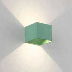 Applique da parete cubica minimalista a LED in metallo per soggiorno