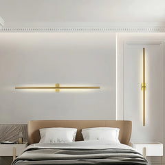 Applique LED orientabile in metallo dal design lineare dimmerabile per soggiorno