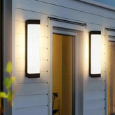 Applique da esterno rettangolare LED dal design minimal per ingresso