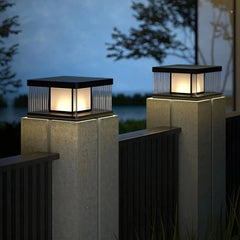 Lampada da pilastro moderna da esterno solare a LED con pannelli scanalati per giardino