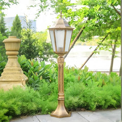 Lampioncino da giardino classico in vetro satinato a forma di lanterna