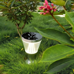 Paletto da giardino solare LED con diffusore conico dal design contemporaneo
