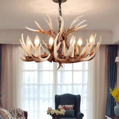Lampadario con corna di cervo a più luci effetto candelabro stile chalet per soggiorno