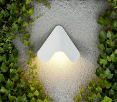 Applique da esterno di design moderno LED in metallo a cono