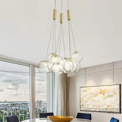 Lampadario moderno a sfere in vetro trasparente per la sala da pranzo