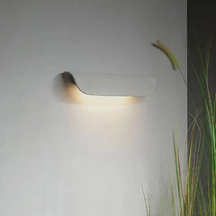 Applique LED da esterni lunga per ingresso dal design minimal
