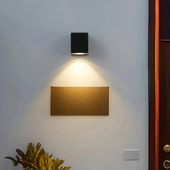 Applique da esterno monodirezionale LED nero opaco in stile minimal per ingresso