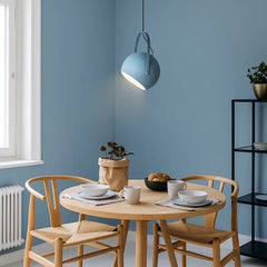 Lampadario a sospensione a sfera orientabile in metallo dal design nordico per la sala da pranzo