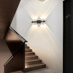 Applique lineare LED moderna dimmerabile con fasci di luce per soggiorno