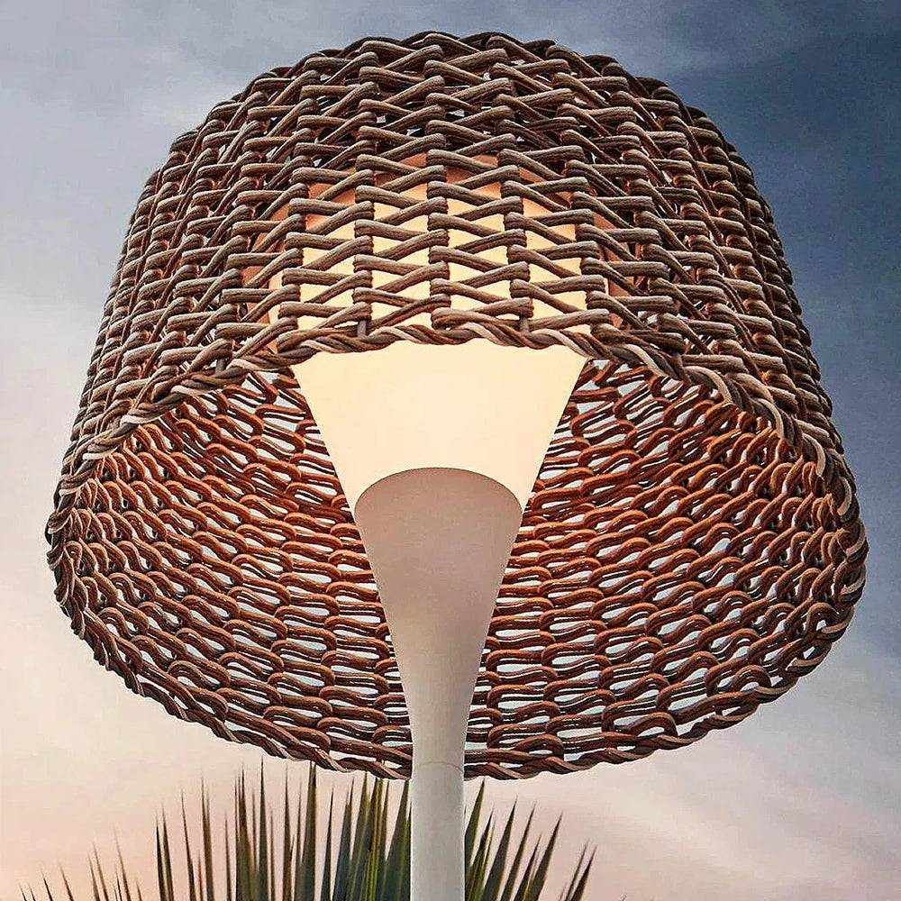 Lampada da terra per esterno in rattan stile nordico LED solare altezza 176 cm per terrazzo