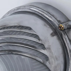 Applique da esterno industriale con finitura in argento spazzolato per portico