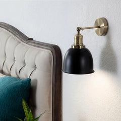 Applique orientabile per camera da letto dimmerabile dalla forma a campana in stile nordico industriale