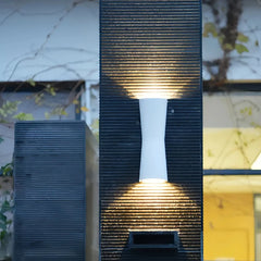 Applique doppio fascio da esterno a LED minimalista a forma di clessidra per balcone