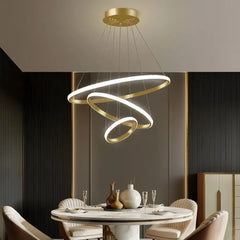 Lampadario ad anelli LED dimmerabile in metallo dal design moderno per soggiorno