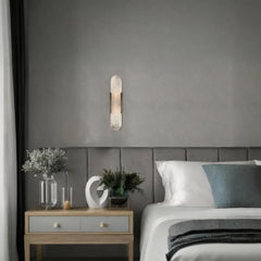 Applique moderna per camera da letto in alabastro spagnolo dalla forma ovale