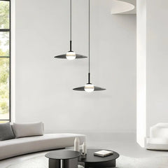 Lampada a sospensione minimal in vetro con diffusore a disco e LED dimmerabile da camera da letto
