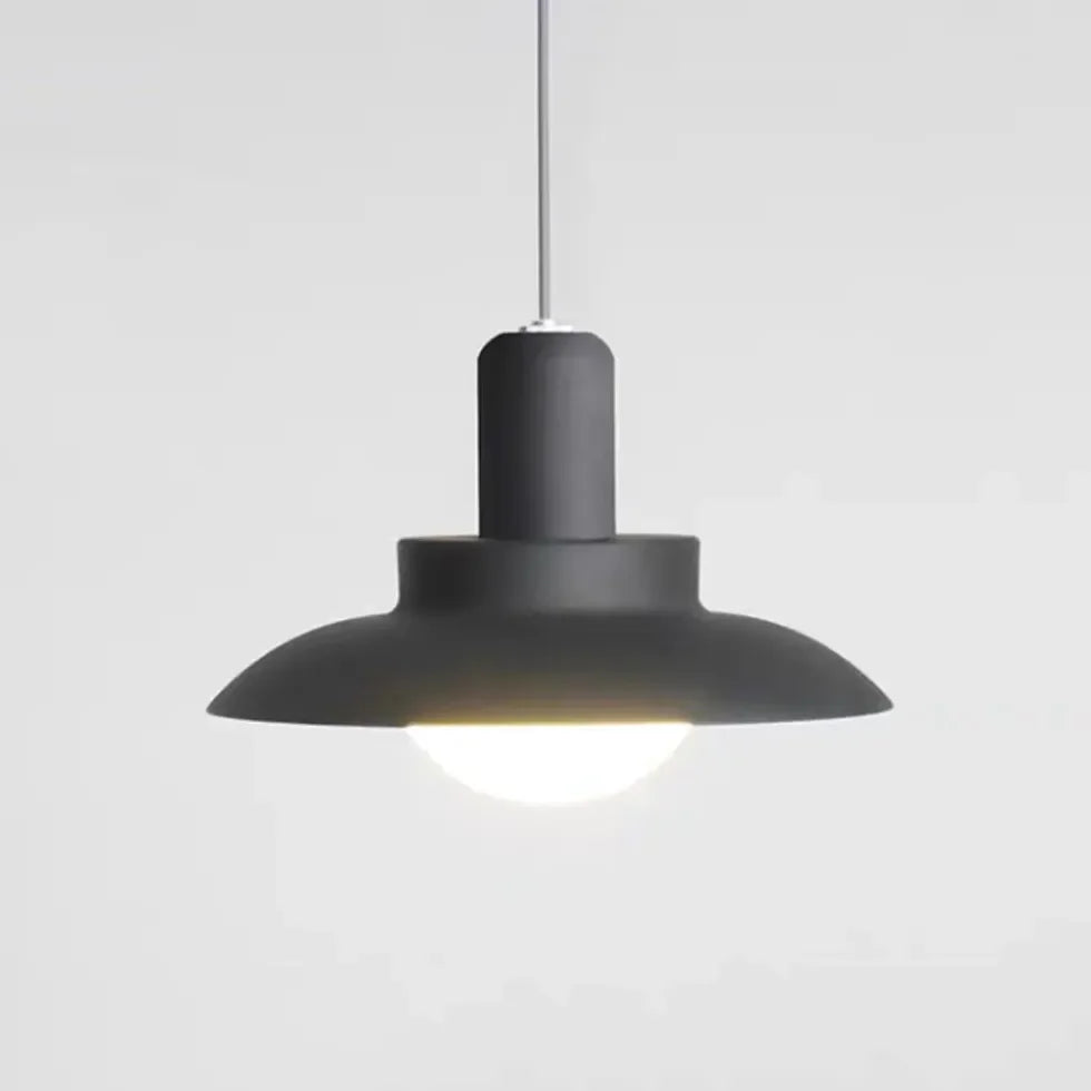 Lampadario Esterno in Stile Industriale a Forma di Ombrello