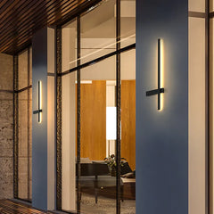 Applique moderna da esterno lineare minimal LED calda in metallo nero