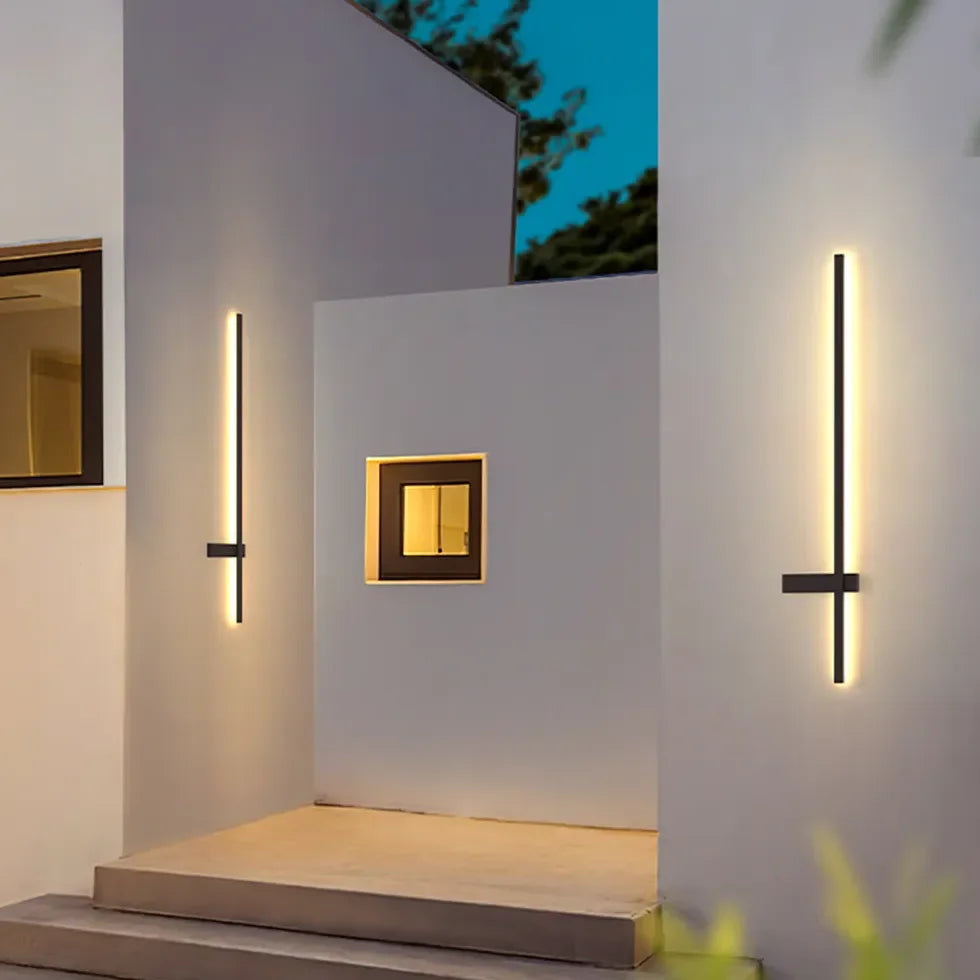 Applique moderna da esterno lineare minimal LED calda in metallo nero