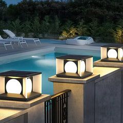 Lampada da pilastro LED solare moderna in metallo nero a cubo