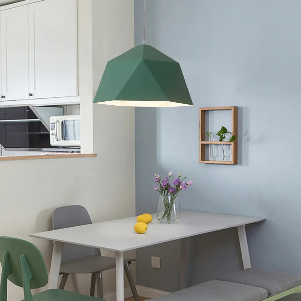 Lampadario a campana moderno in metallo dal design geometrico per la sala da pranzo
