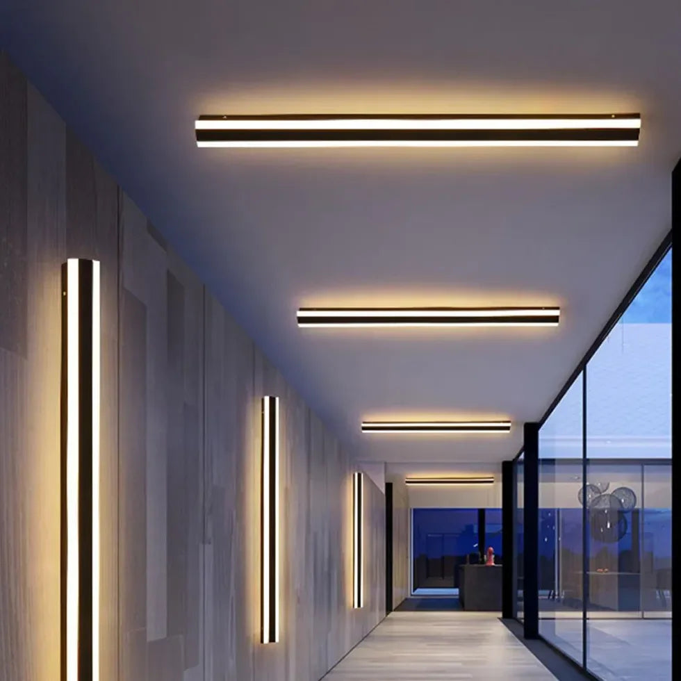 Applique da esterno moderno lineare LED in metallo nero