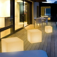 Lampada cubo da terra LED ricaricabile design moderno per balcone