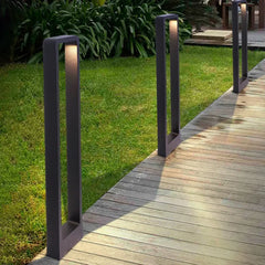 Lampione da giardino moderno LED a forma rettangolare in metallo nero con luce calda