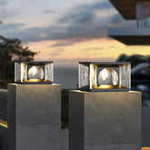 Lampada da pilastro per esterno cubo nero LED solare in vetro design moderno