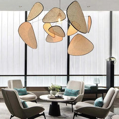 Lampadario in rattan a sospensione in stile naturale con forme organiche per sala pranzo