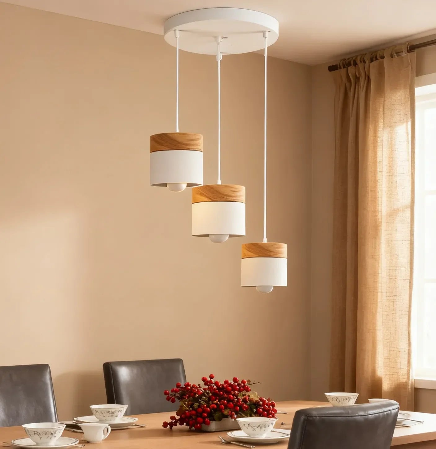 Lampadario cilindrico con base in legno dal design nordico per la sala da pranzo