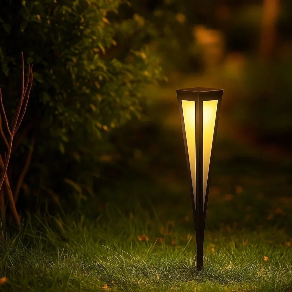 Lampione da esterno giardino moderno LED solare a forma conica