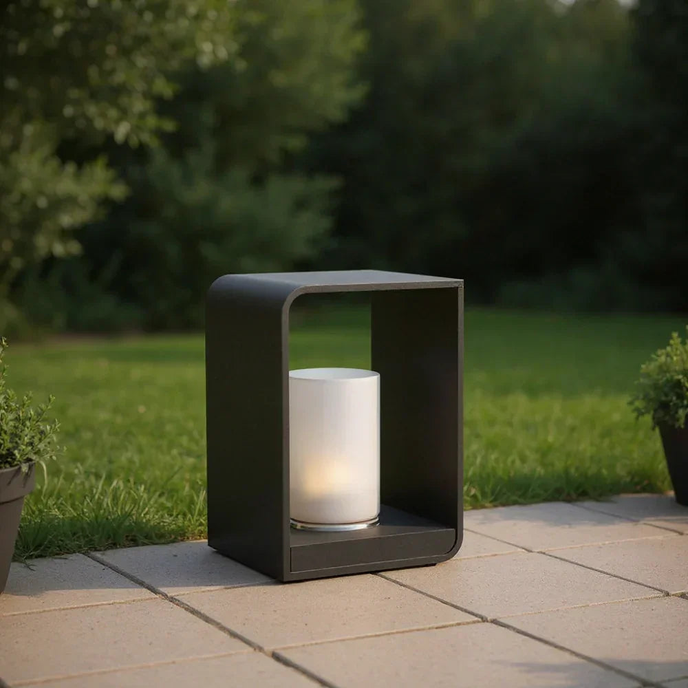 Lampada solare da terrazzo rettangolare moderna in metallo nero con LED