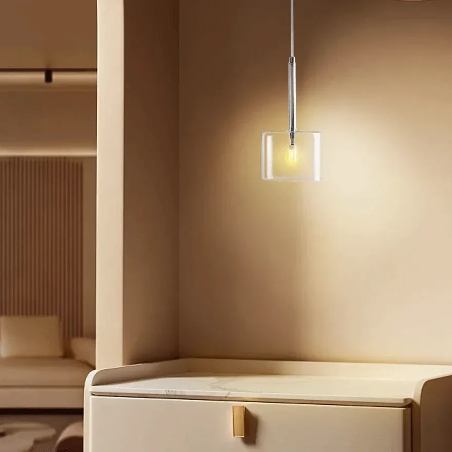 Lampadario a bottiglie in vetro con altezza regolabile da comodino luce calda