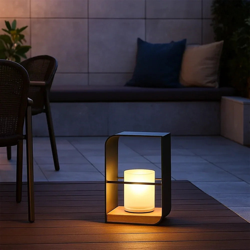 Lampada solare da terrazzo rettangolare moderna in metallo nero con LED