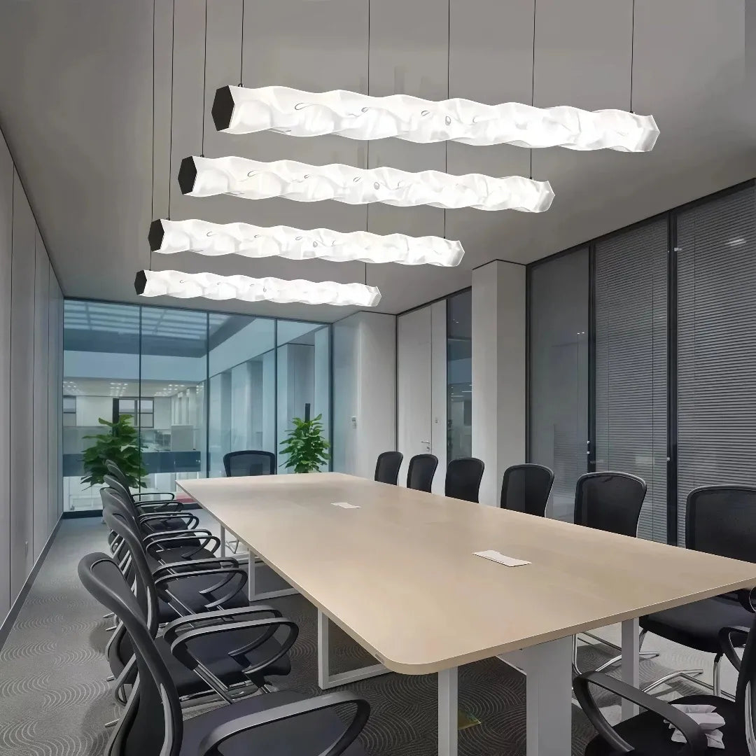 Lampada lineare a sospensione ondulata in vetro LED dimmerabile contemporanea per sala da pranzo